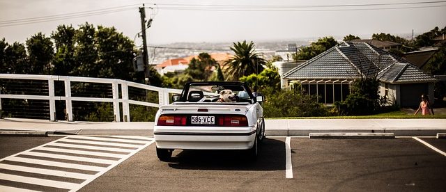automobile-1834436_640